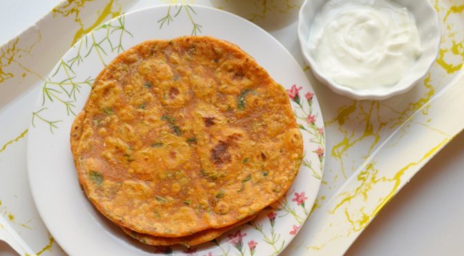 Methi Thepla (मेथी थेपला)